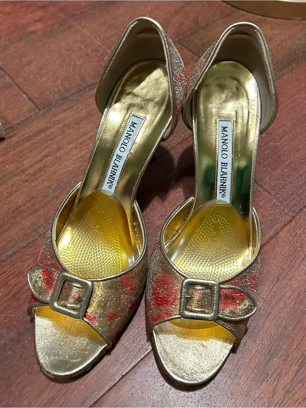 Manolo Blahnik D’Orsay Pump - Picture 6 of 12